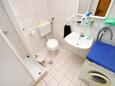 Ванная комната 1 Košljun, Ванная комната 1 в размещении типа apartment, Домашние животные допускаются и WiFi.