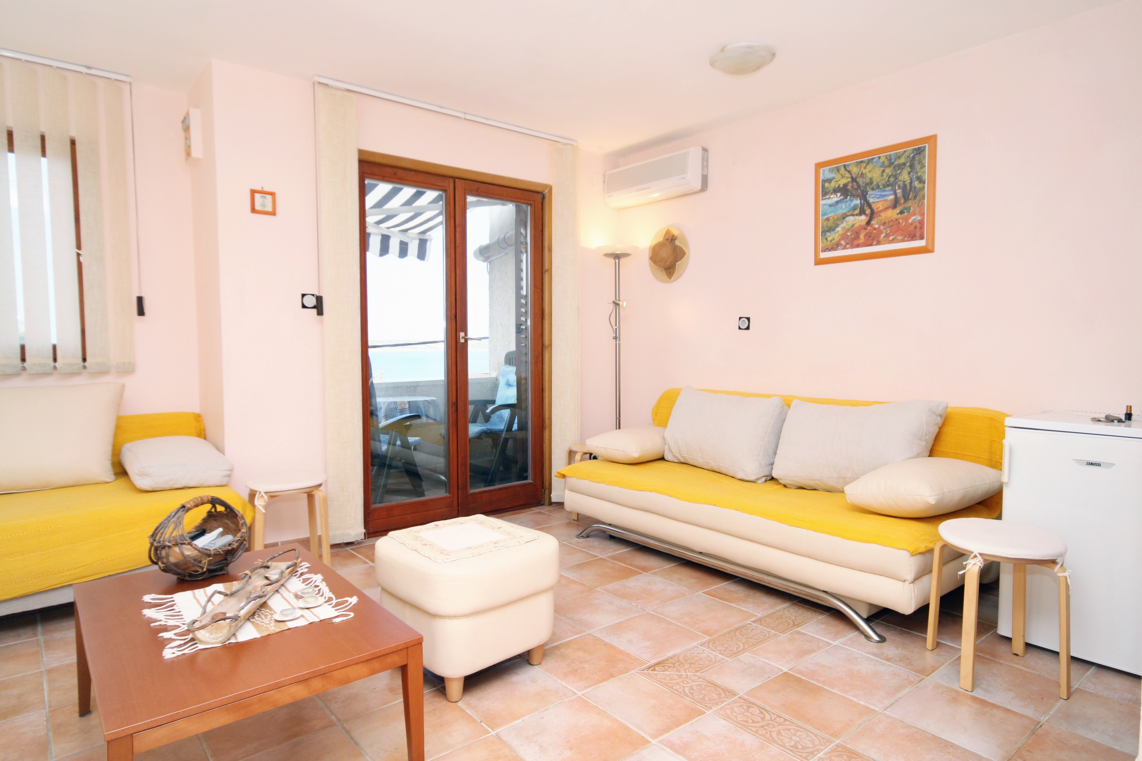 Two bedroom apartment with terrace and sea view Košljun, Pag (A-3321-a)