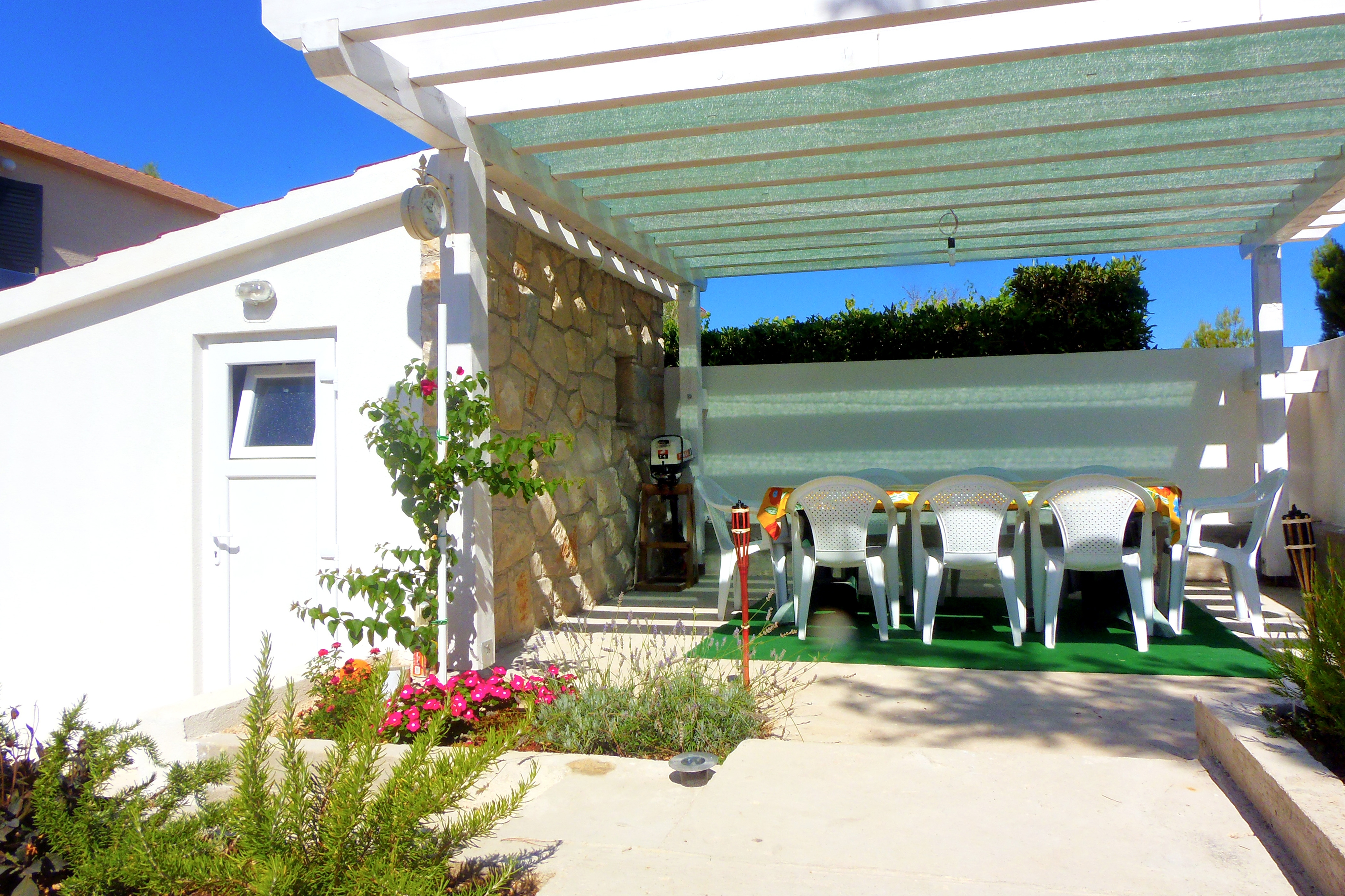 Two bedroom apartment with terrace and sea view Košljun, Pag  A-a
