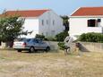 Parkoviště Košljun, Pag, Parkoviště 3321 - Ubytování v blízkosti moře s oblázkovou pláží.