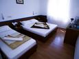 Bedroom Drašnice, Bedroom in the room, air condition available and WiFi.