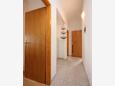 Kraj, Hallway in the apartment, air condition available, (pet friendly) and WiFi.