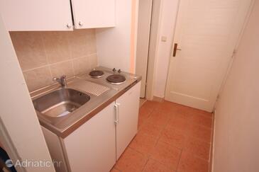 Kitchen Drašnice, Kitchen in the studio-apartment, WIFI.