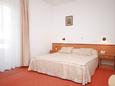 Bedroom Starigrad, Bedroom in the room, air condition available and WiFi.