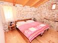 Ložnice 2 Orihi, Ložnice 2 v ubytování typu house, domácí mazlíčci povoleni a WiFi.