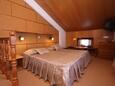 Bedroom Starigrad, Bedroom in the room, air condition available, (pet friendly) and WiFi.