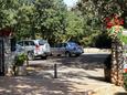 Parking lot Kršin, Novigrad, Parking lot 3338 - Rooms with pebble beach.