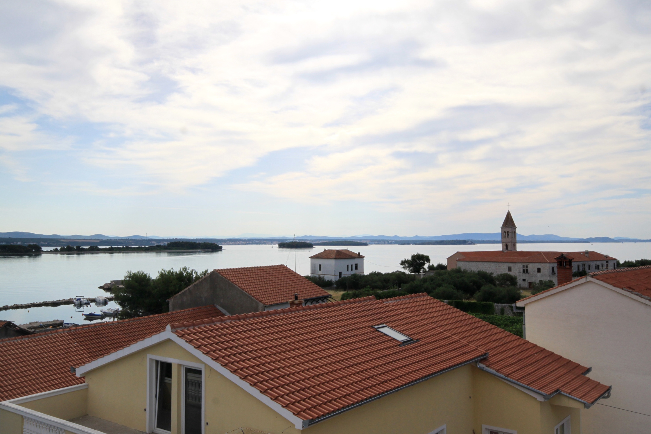 Four bedroom apartment near beach Kraj, Pašman  A-f