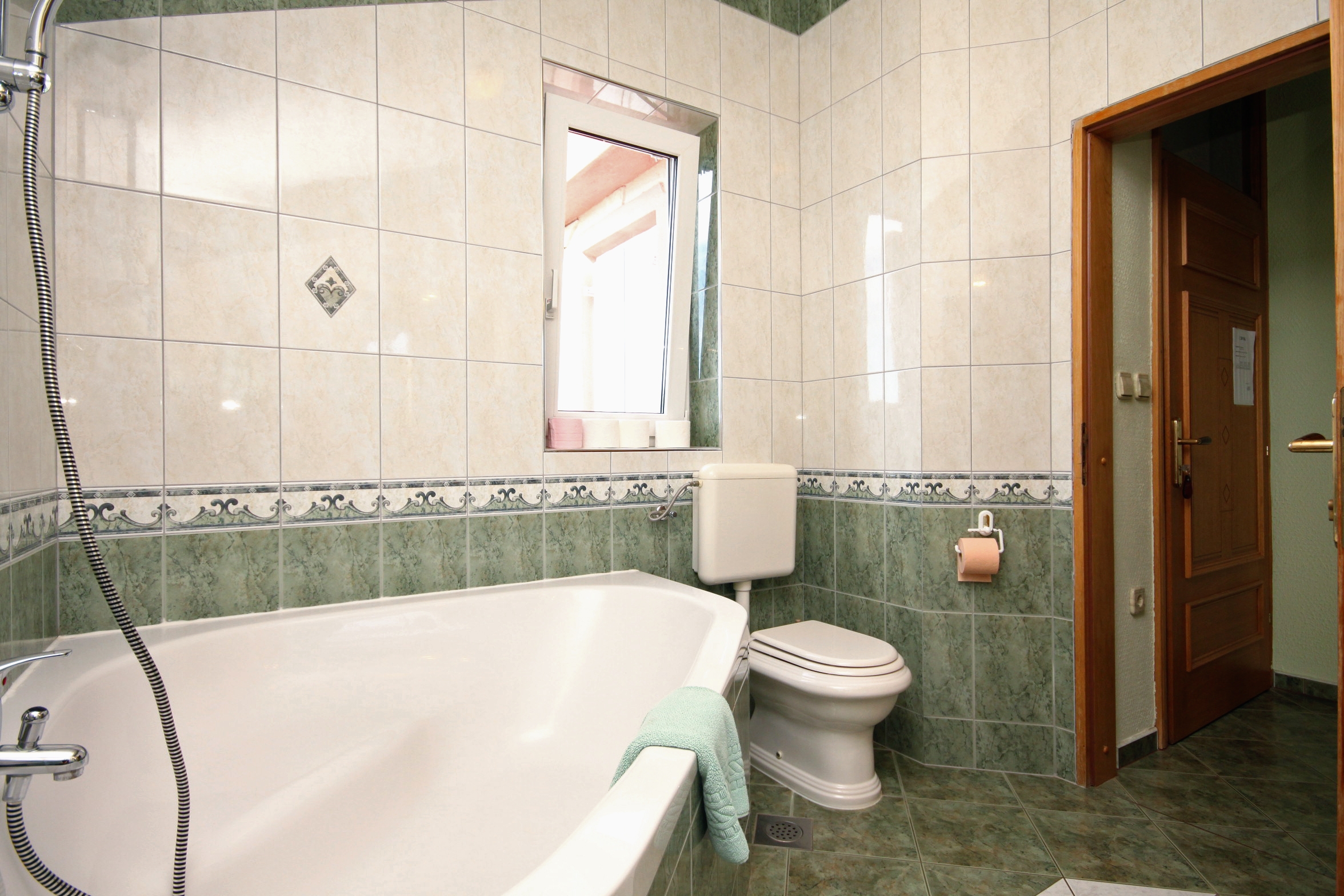 Four bedroom apartment near beach Kraj, Pašman  A-f