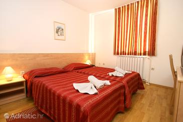 Bedroom Novigrad, Bedroom in the room, dostupna klima i WIFI.