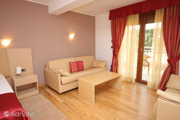 Living room Zambratija, Living room in the room, dopusteni kucni ljubimci i WIFI.