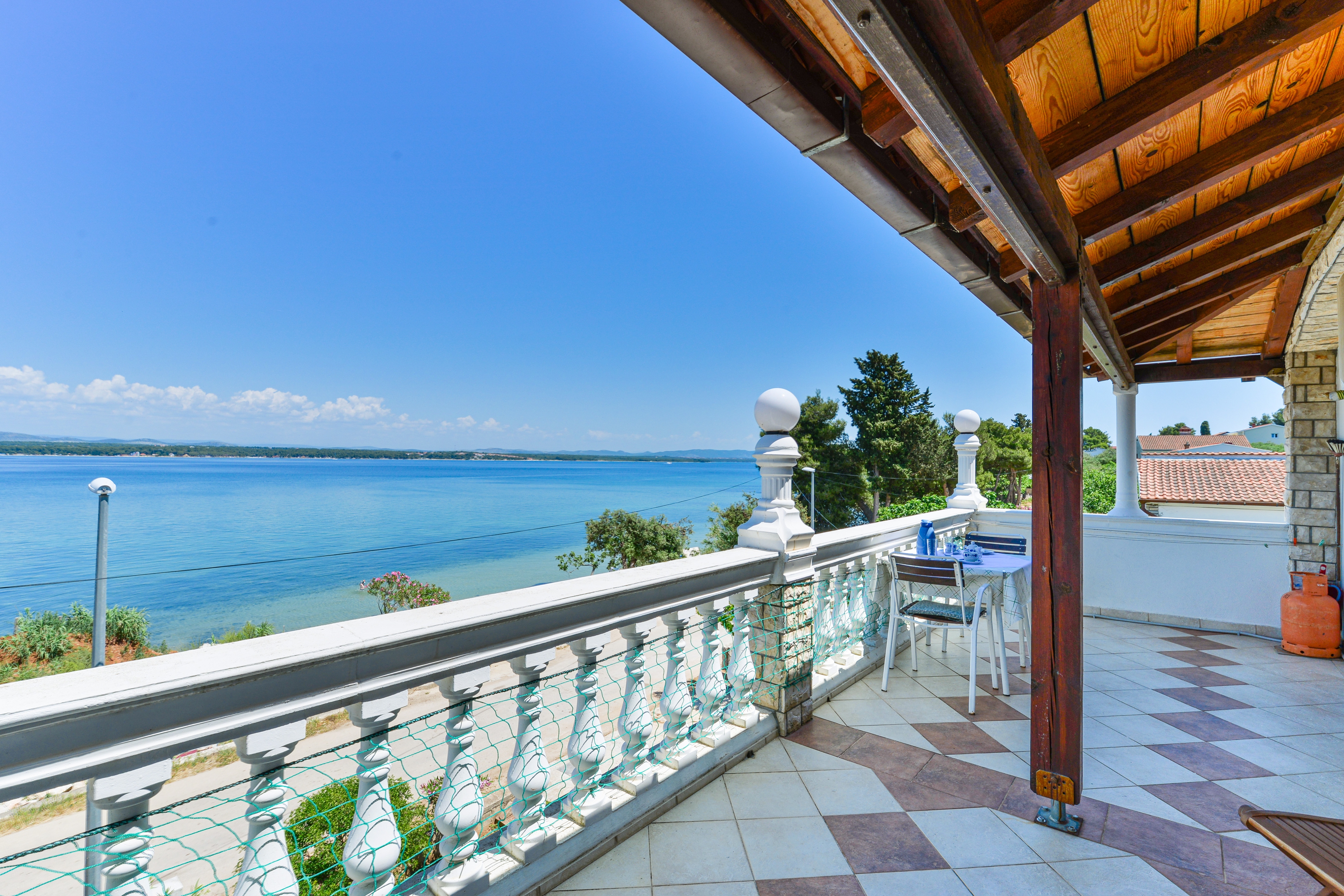 Two bedroom apartment near beach Tkon, Pašman  A-c