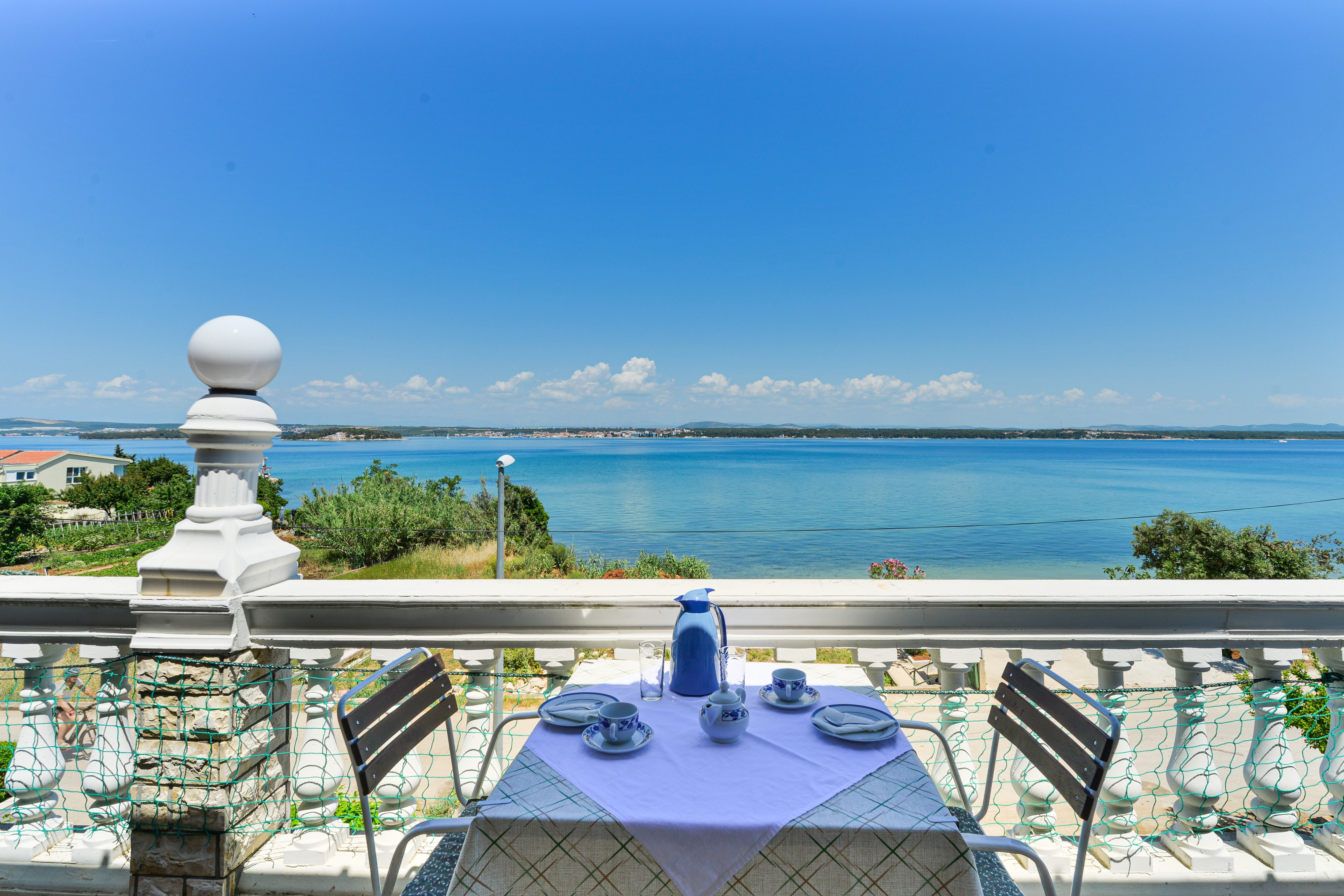 One bedroom apartment near beach Tkon, Pašman (A-336-b) One bedroom apartment near beach Tkon, Pašman (A-336-b)