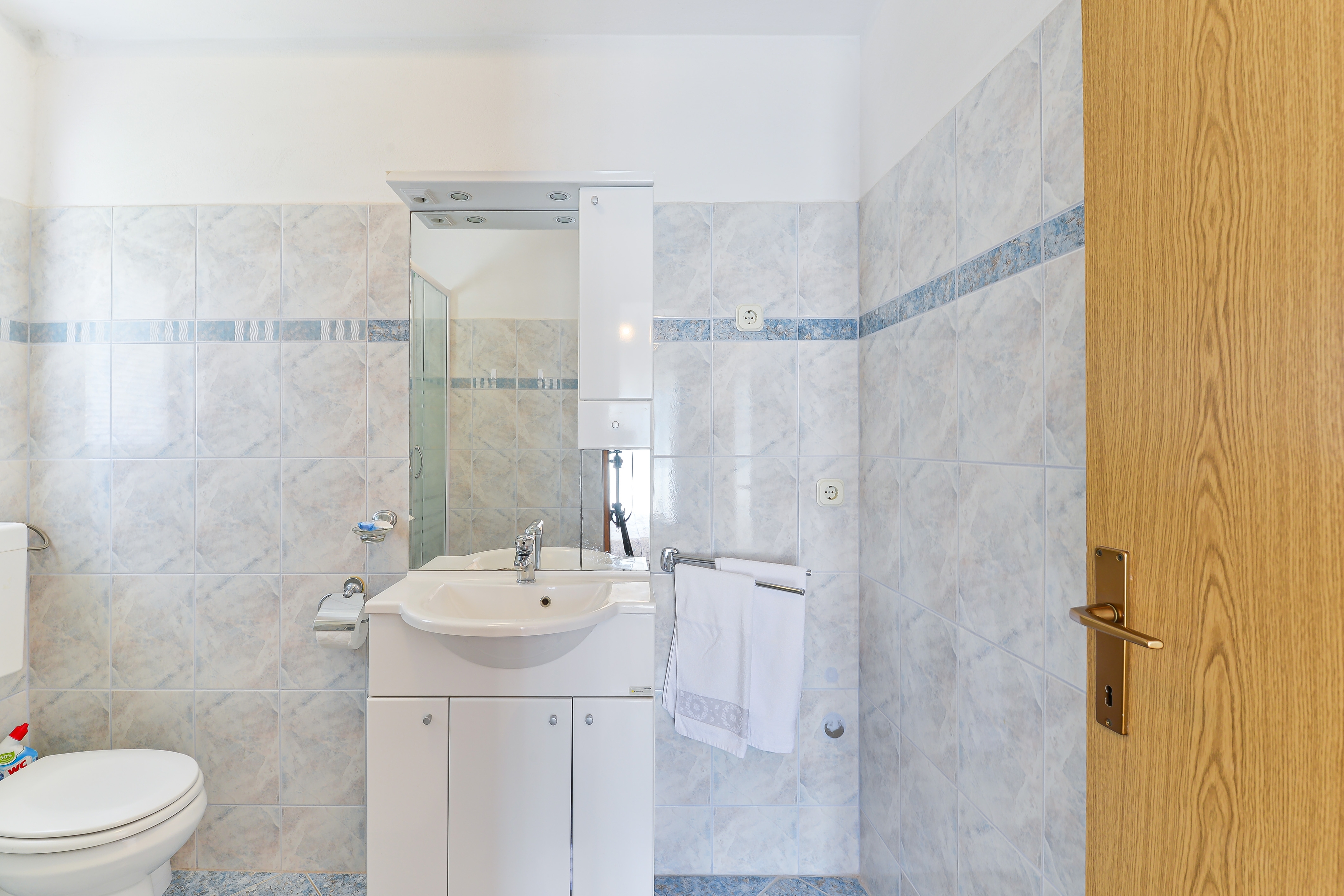 Two bedroom apartment near beach Tkon, Pašman  A-c