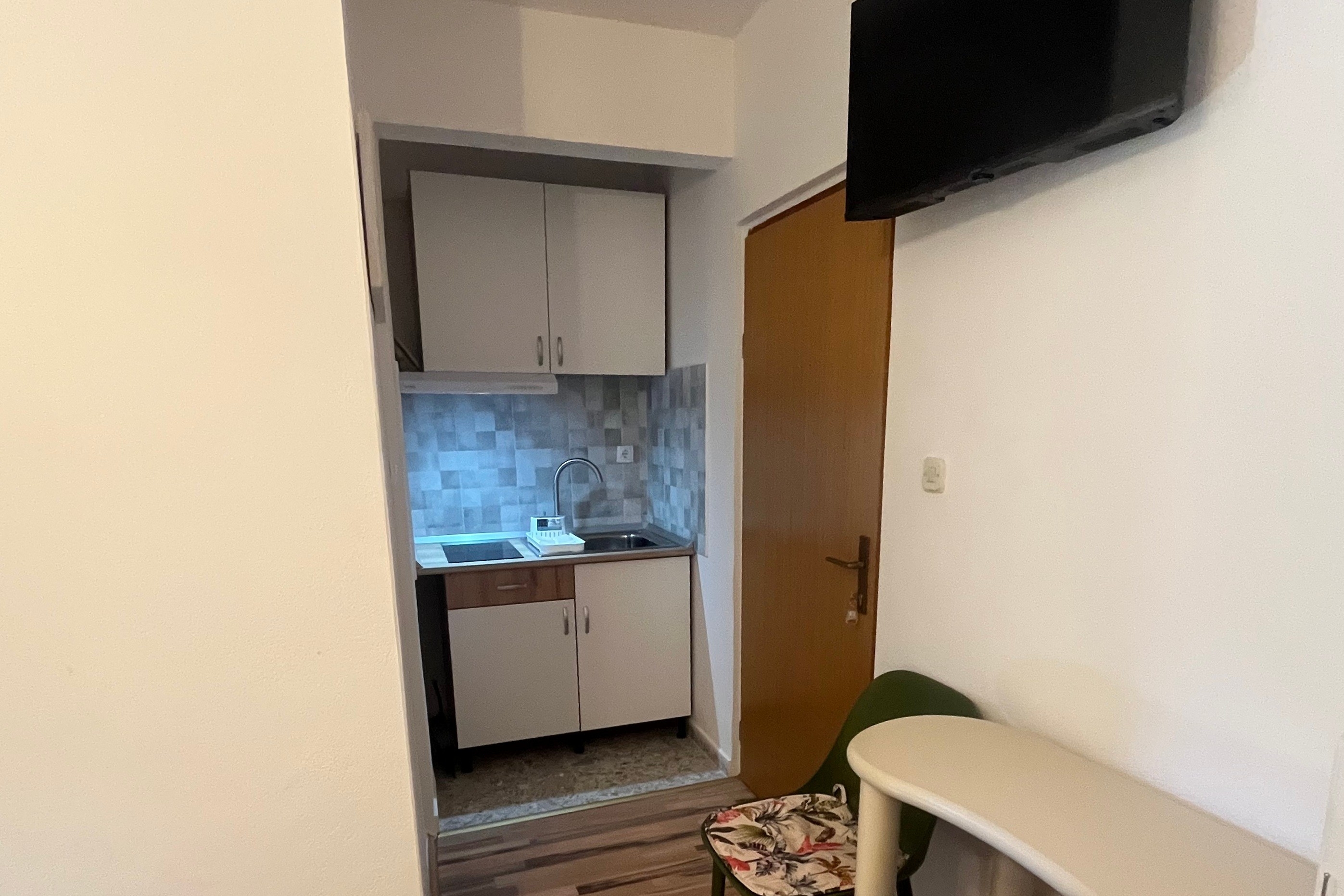 Studio flat near beach Tkon, Pašman (AS-336-a)