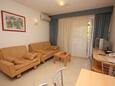 Living room Umag, Living room in the apartment, dostupna klima i WIFI.
