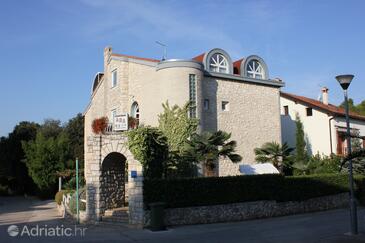 Property Rovinj, Rovinj, Property 3372 - Apartments with pebble beach.
