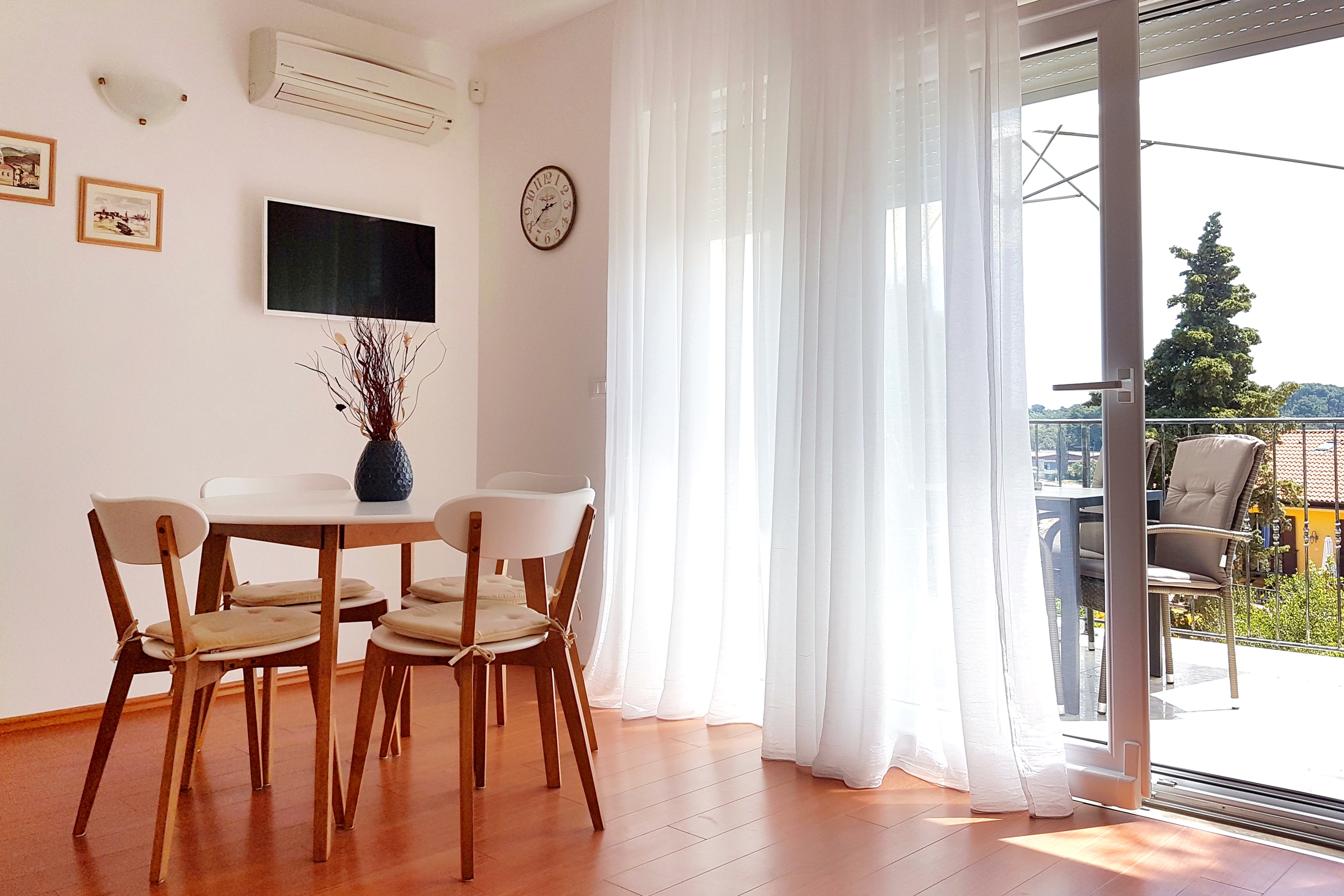 One bedroom apartment with terrace and sea view Rovinj (A-3373-b) One bedroom apartment with terrace and sea view Rovinj (A-3373-b)