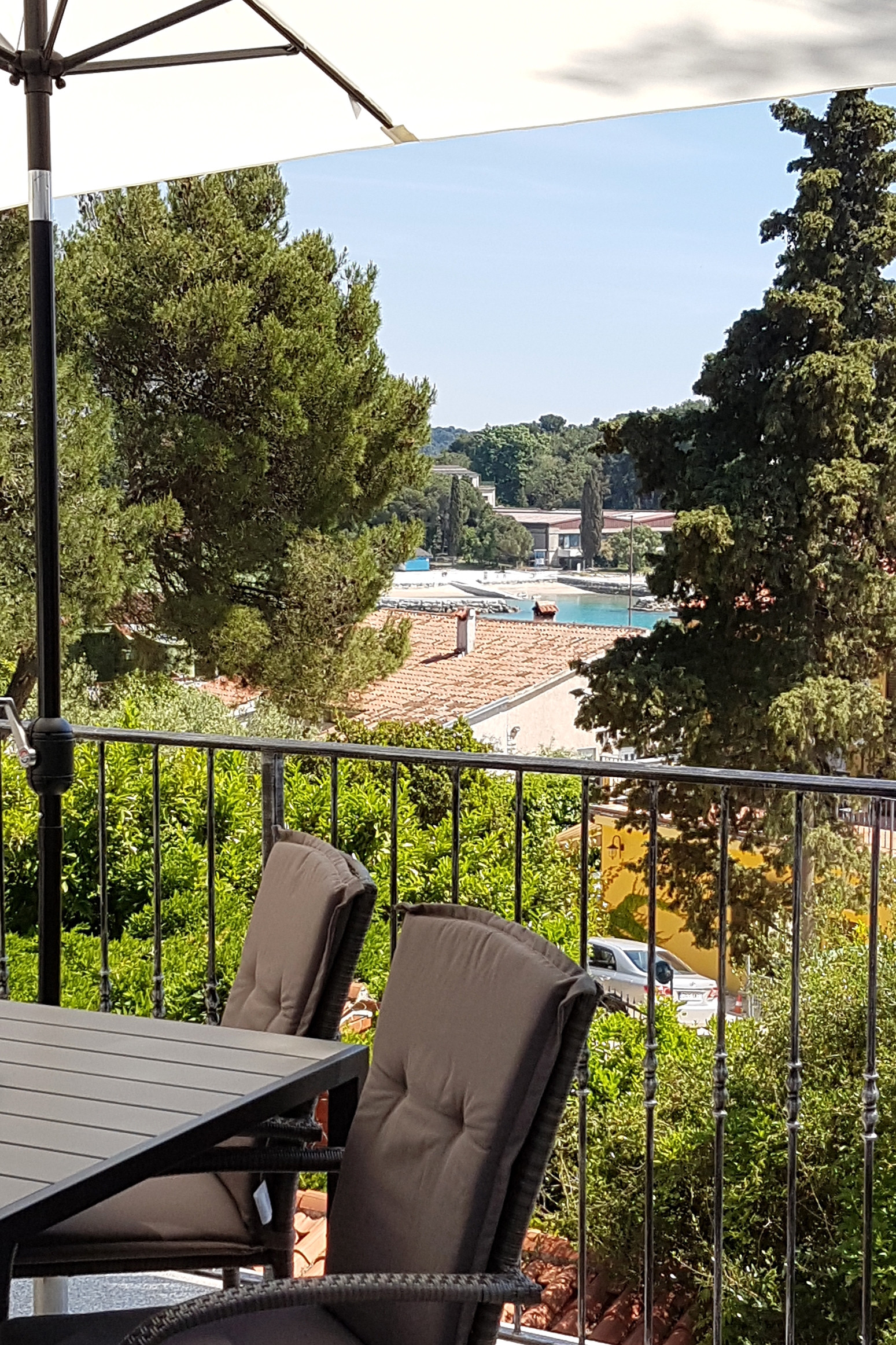 One bedroom apartment with terrace and sea view Rovinj  A-b