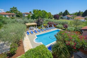 Appartements avec piscine pour les familles avec enfants Basanija, Umag - 3402