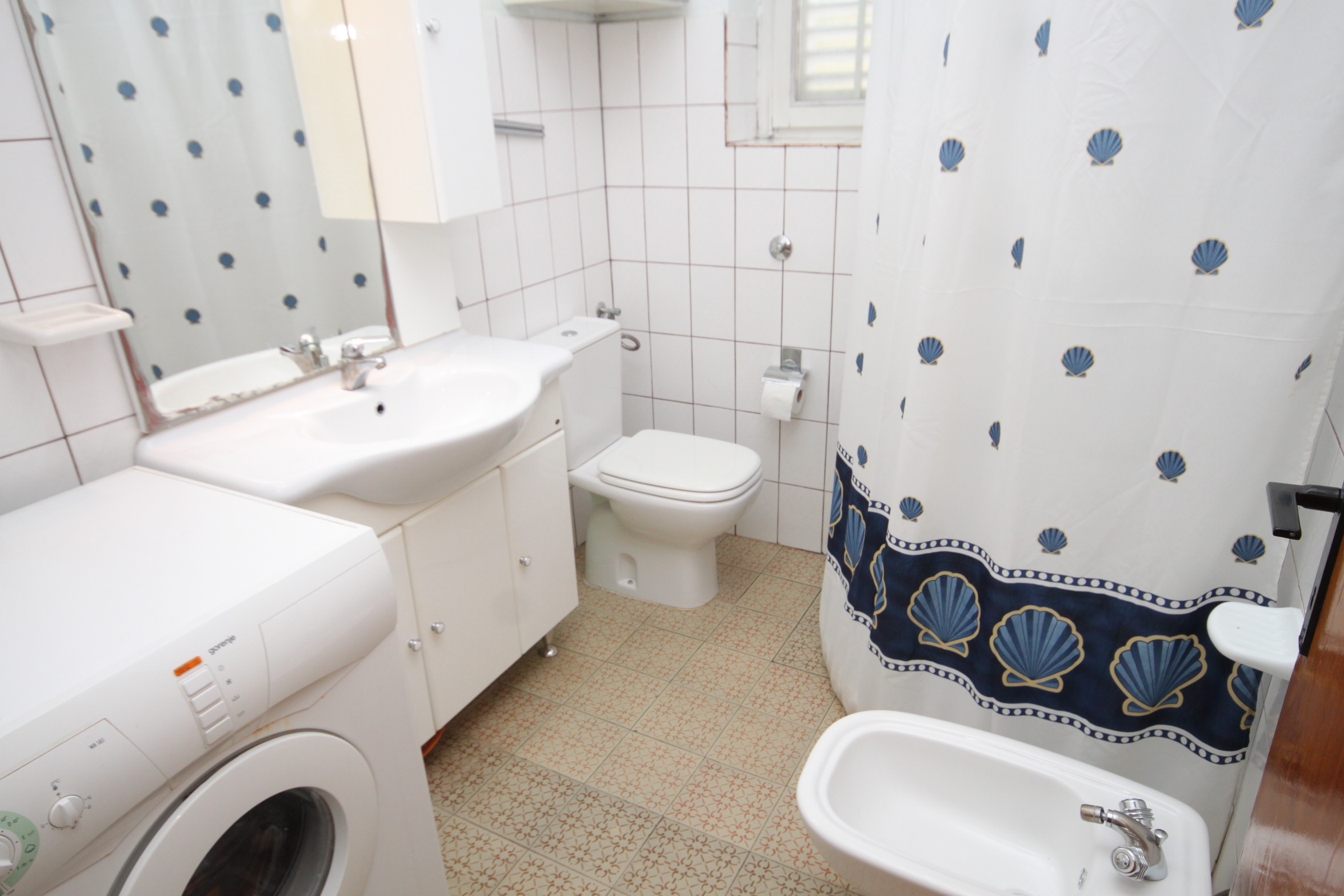 Three bedroom apartment with terrace and sea view Tkon, Pašman  A-a