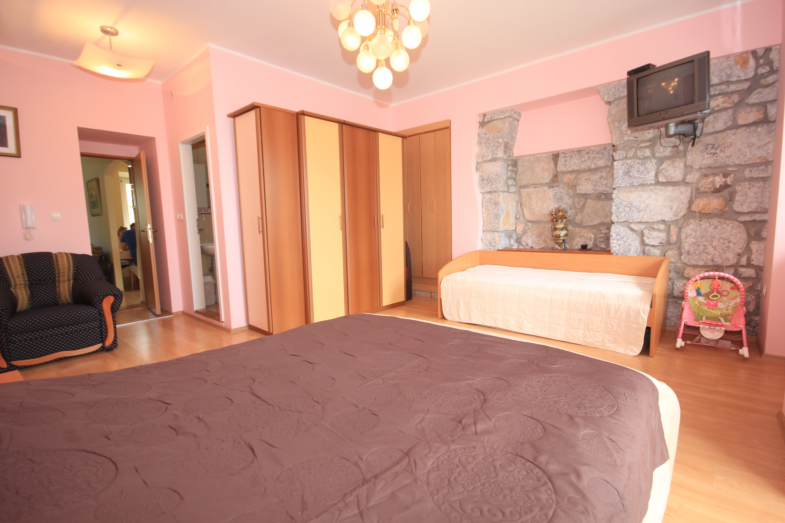 One bedroom apartment near beach Ika, Opatija  A-a