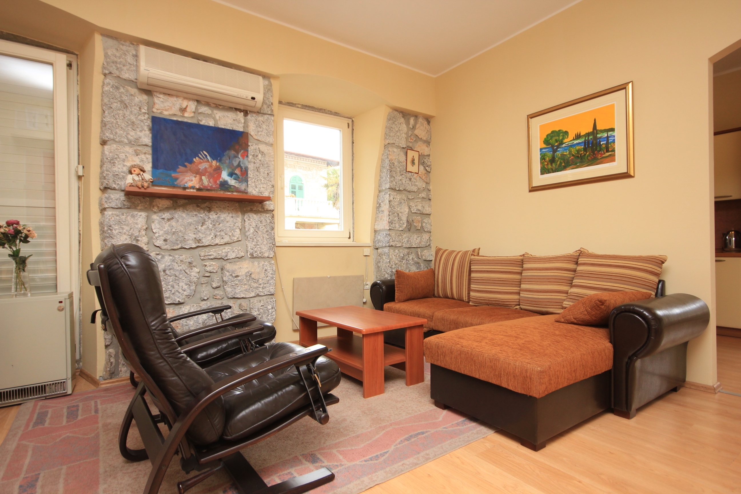 One bedroom apartment near beach Ika, Opatija  A-a