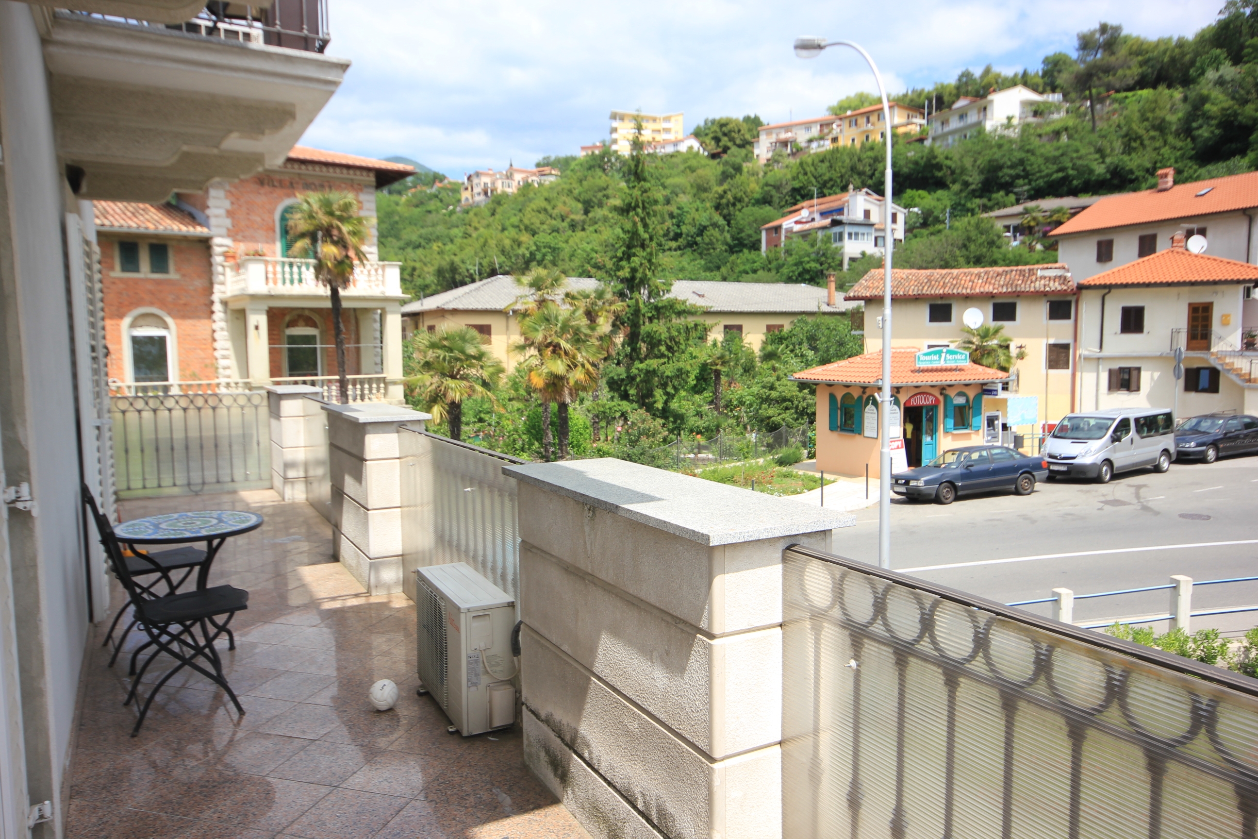 One bedroom apartment near beach Ika, Opatija  A-a