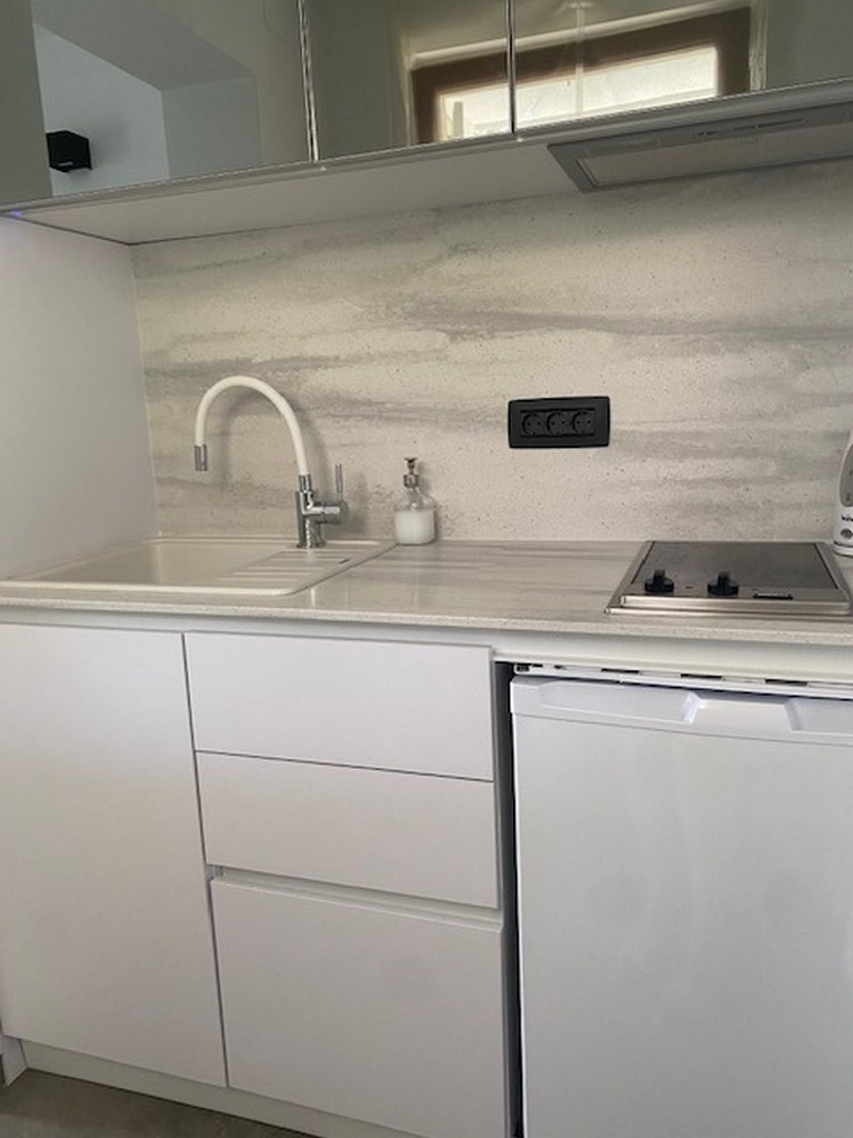 Studio flat with terrace and sea view Mali Lošinj, Lošinj (AS-3444-b)