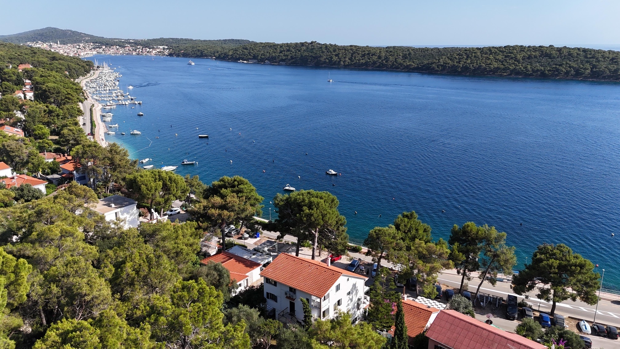 One bedroom apartment with terrace and sea view Mali Lošinj (A-3444-a) One bedroom apartment with terrace and sea view Mali Lošinj (A-3444-a)