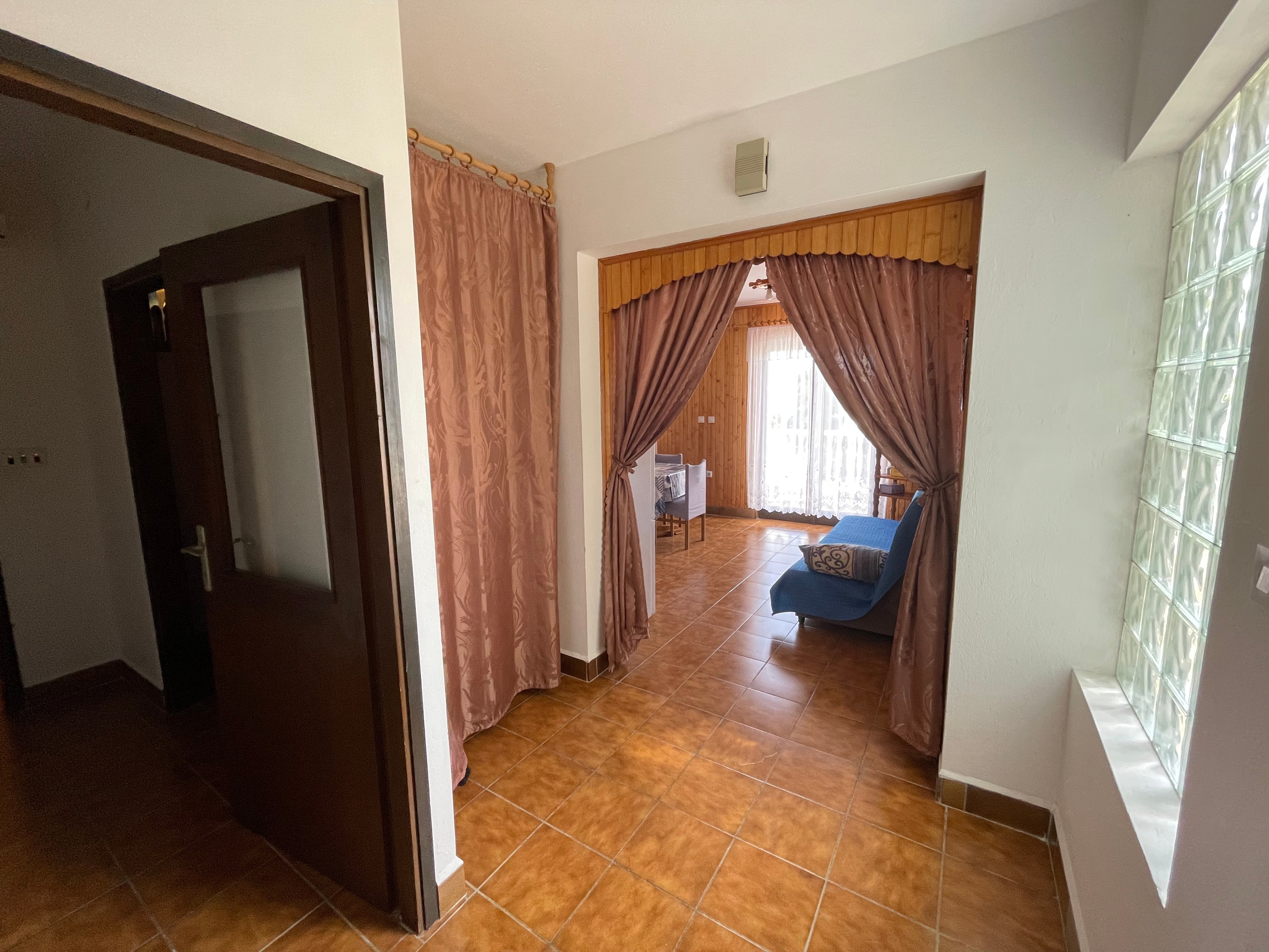 Two bedroom apartment near beach Kali, Ugljan  A-a