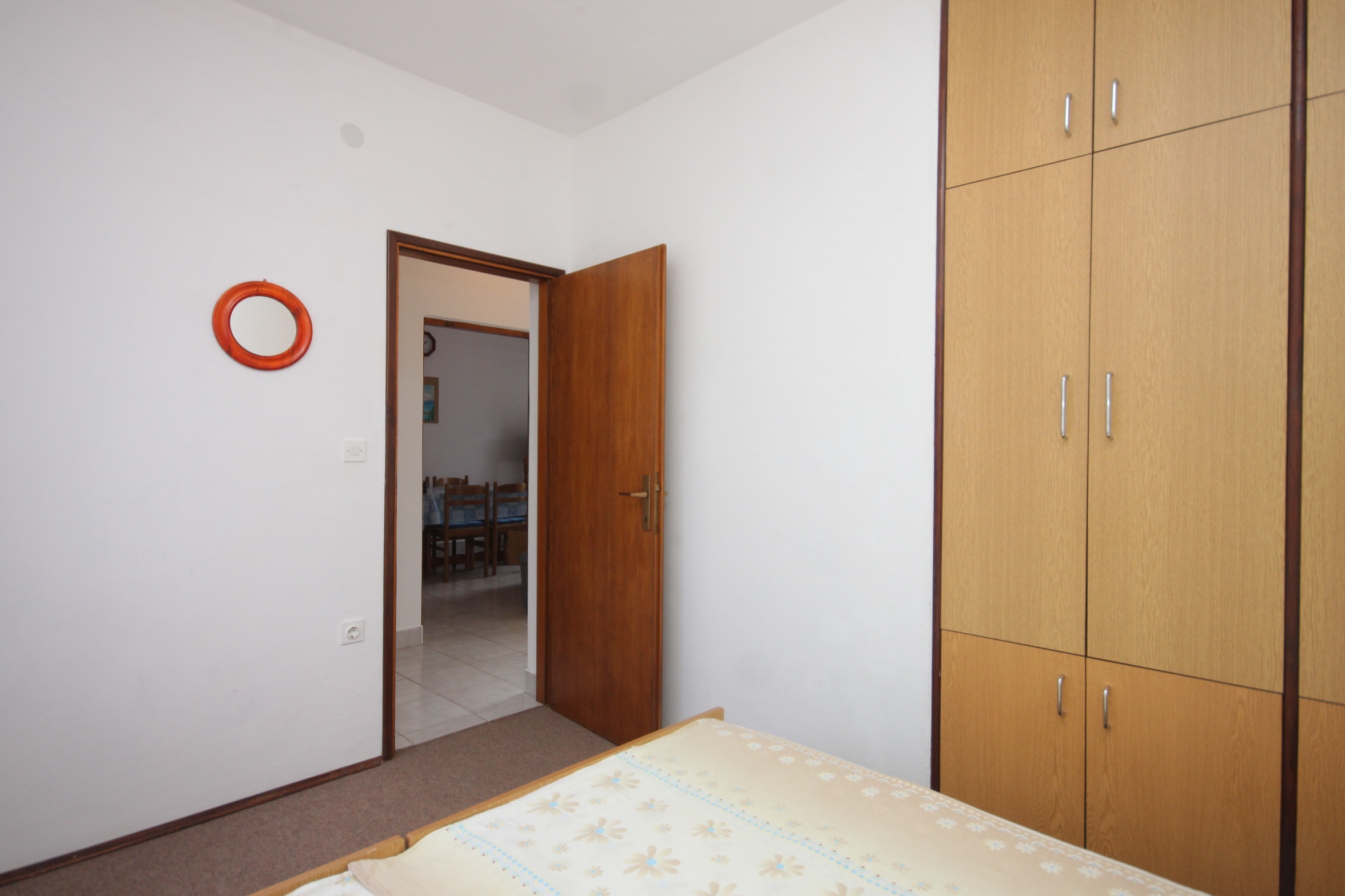 Two bedroom apartment near beach Kali, Ugljan  A-b