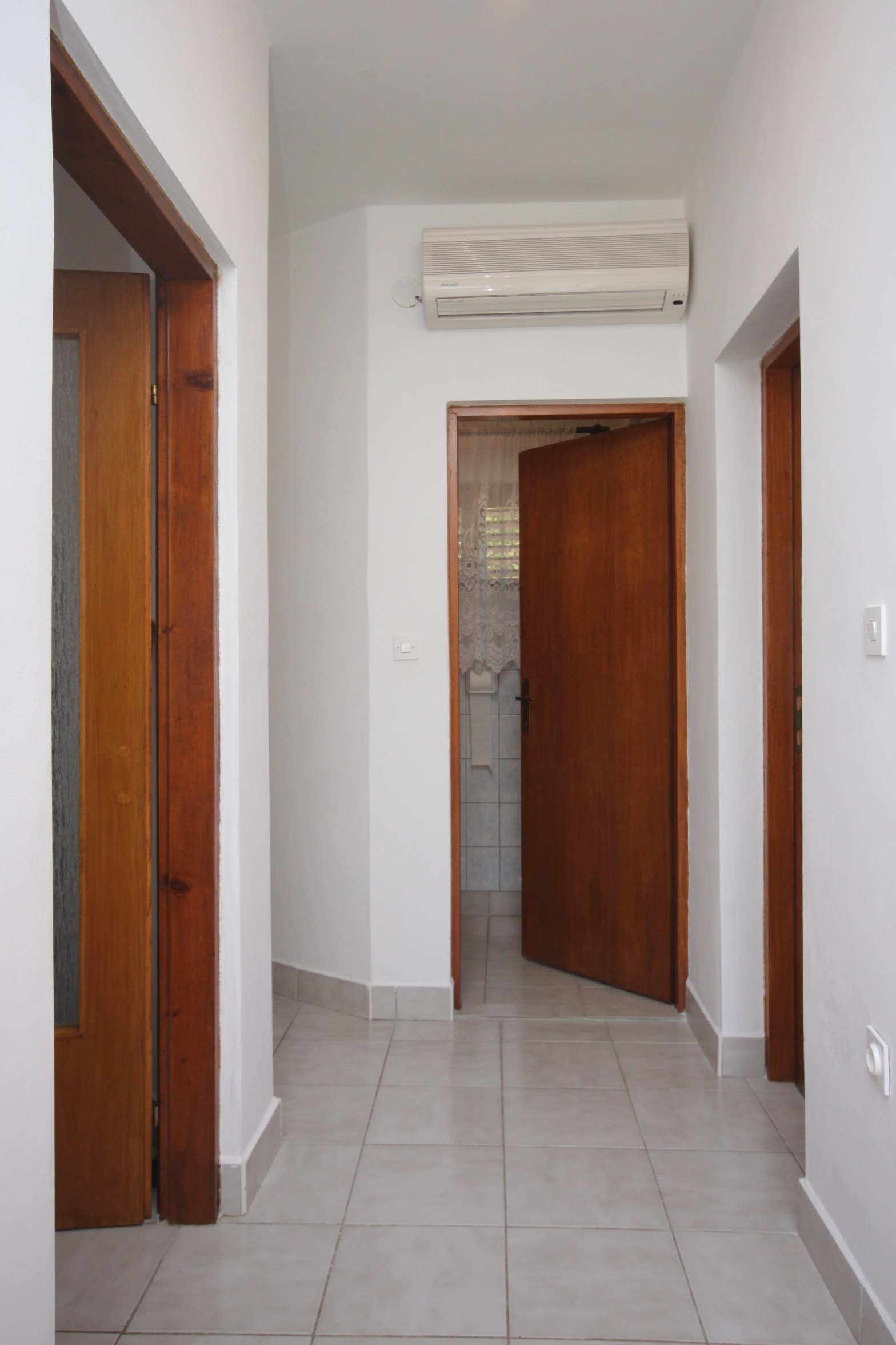Two bedroom apartment near beach Kali, Ugljan  A-c