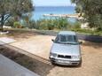 Parking lot Kali, Ugljan, Parking lot 345 - Apartments near sea with pebble beach.