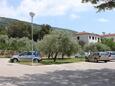 Parking lot Cres, Cres, Parking lot 3450 - Rooms near sea with pebble beach.