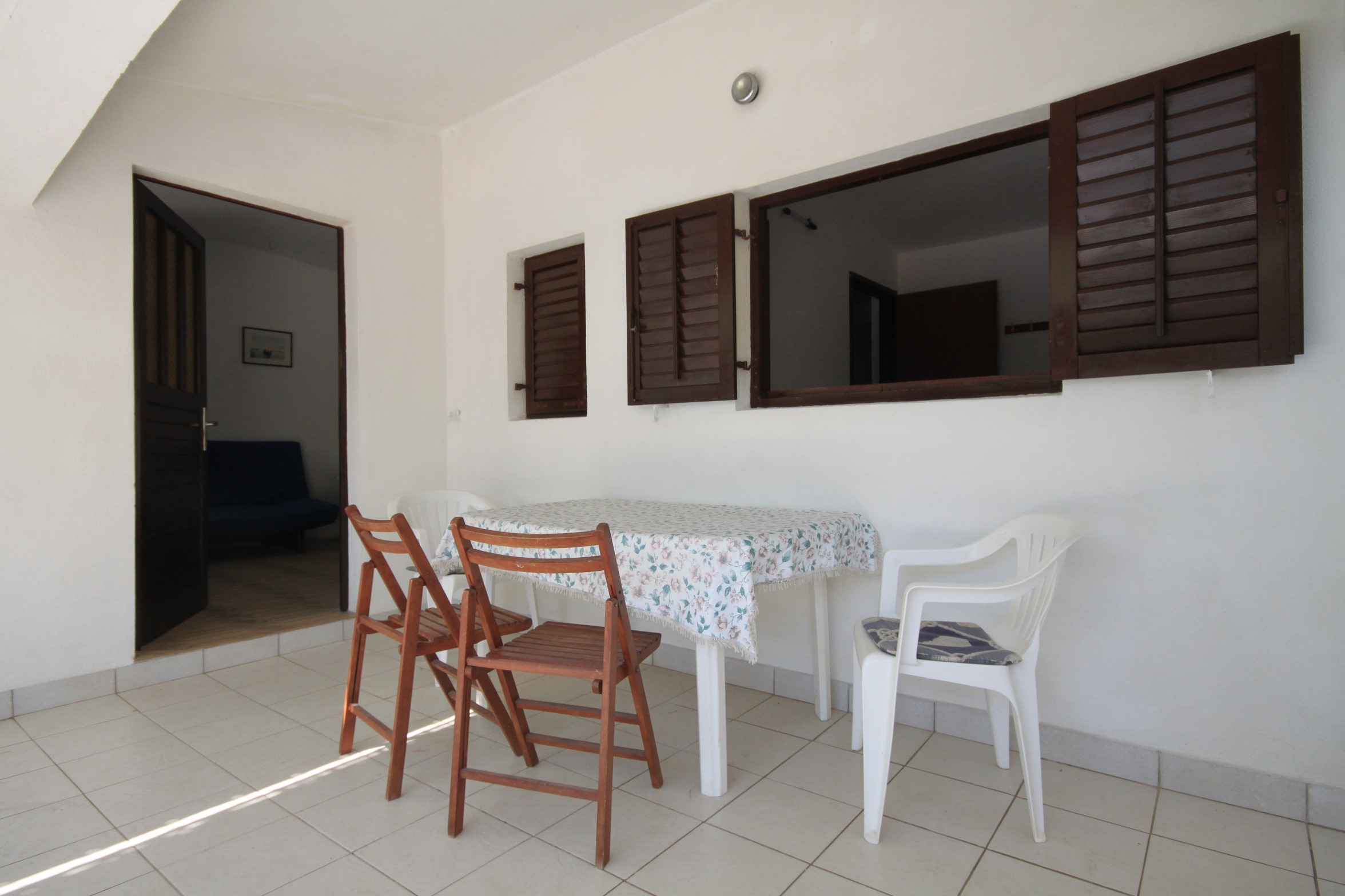 Three bedroom apartment near beach Lavdara, Dugi otok  A-a