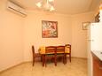 Dining room Kraj, Dining room in the apartment, air condition available and WiFi.