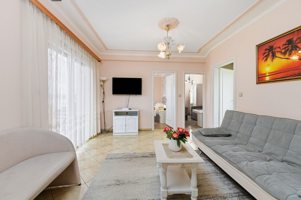 Two bedroom apartment near beach Kraj (Pašman) (A-3460-b) Two bedroom apartment near beach Kraj (Pašman) (A-3460-b)