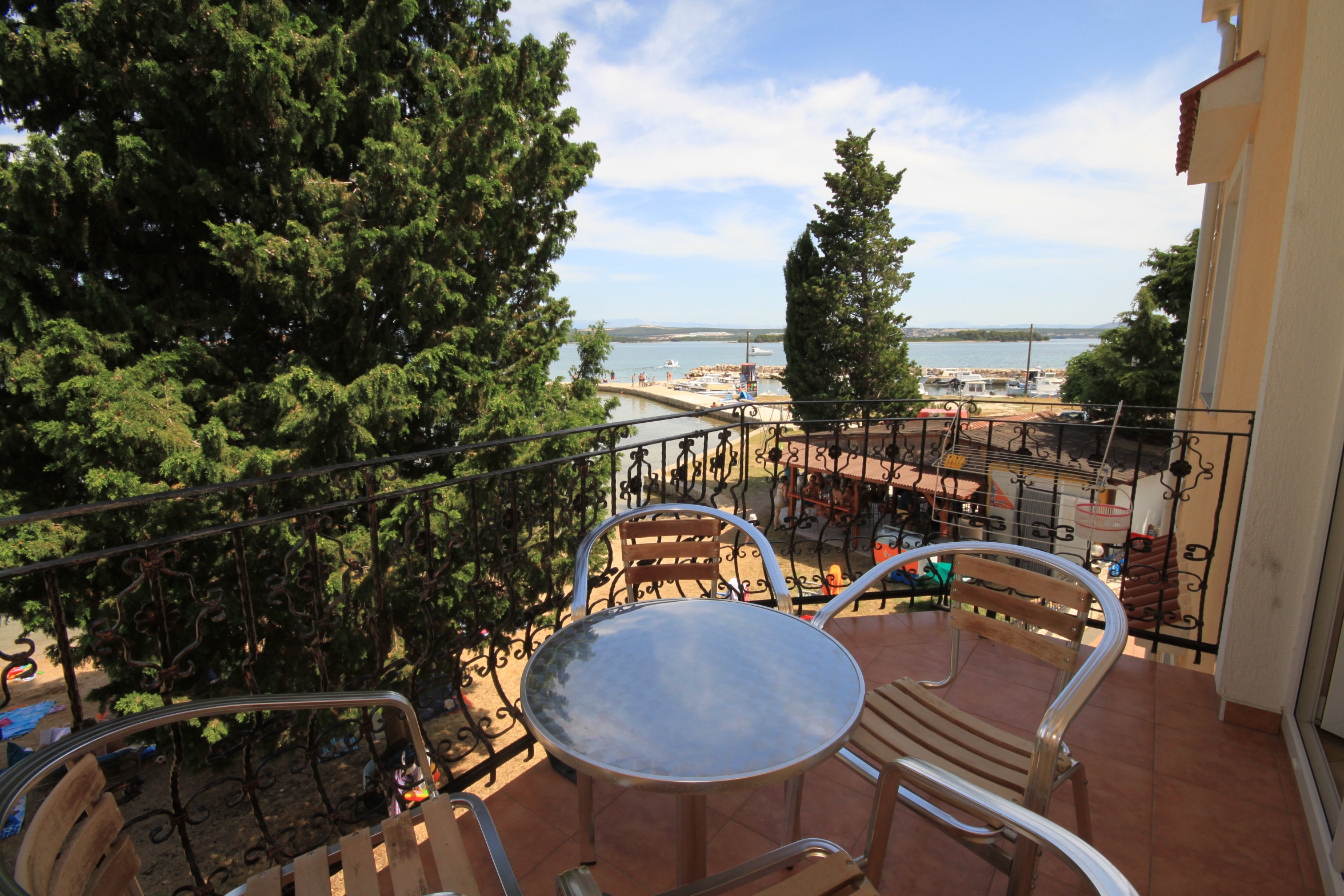 Two bedroom apartment near beach Kraj, Pašman  A-b