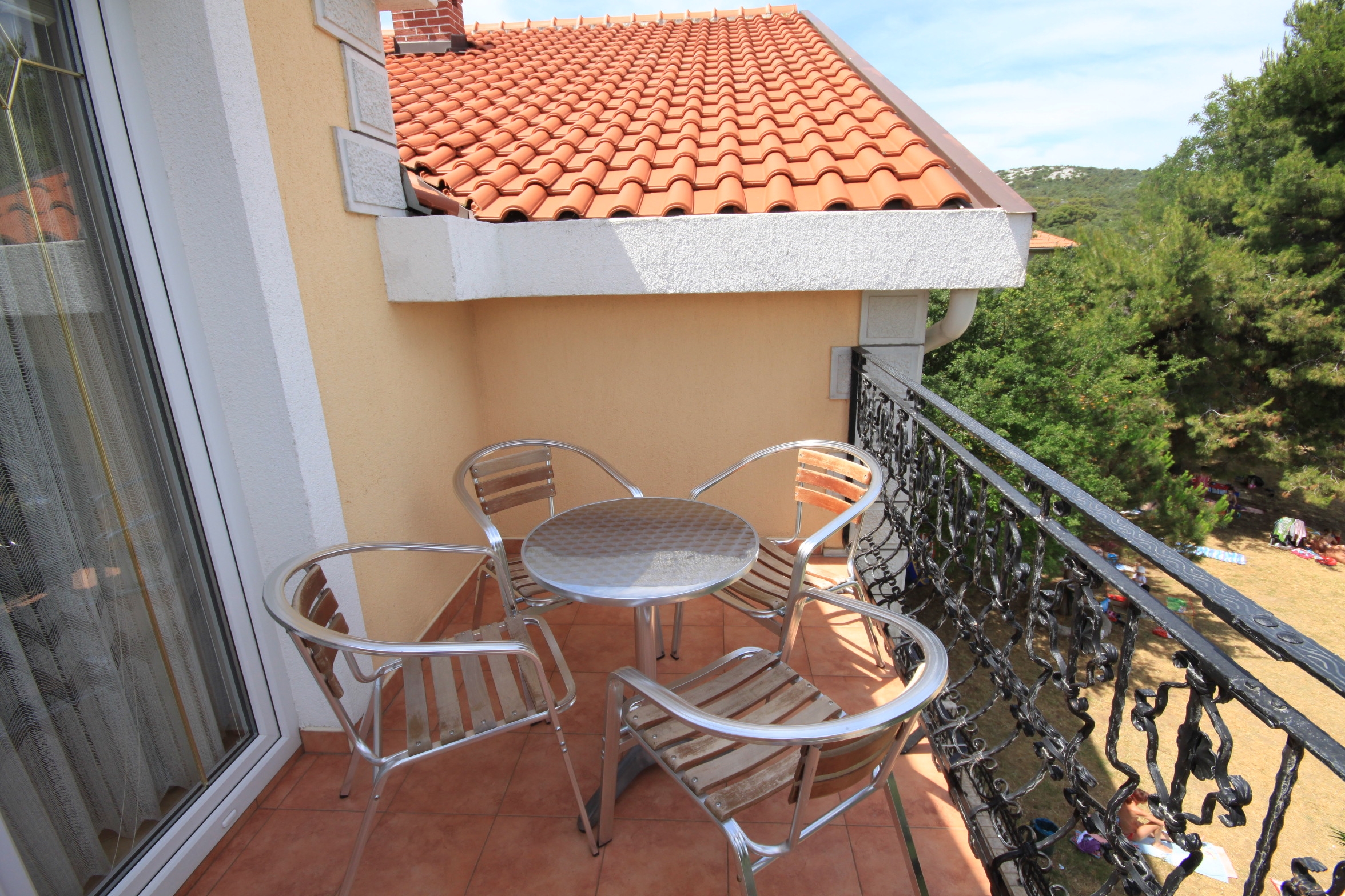 Two bedroom apartment near beach Kraj, Pašman  A-d
