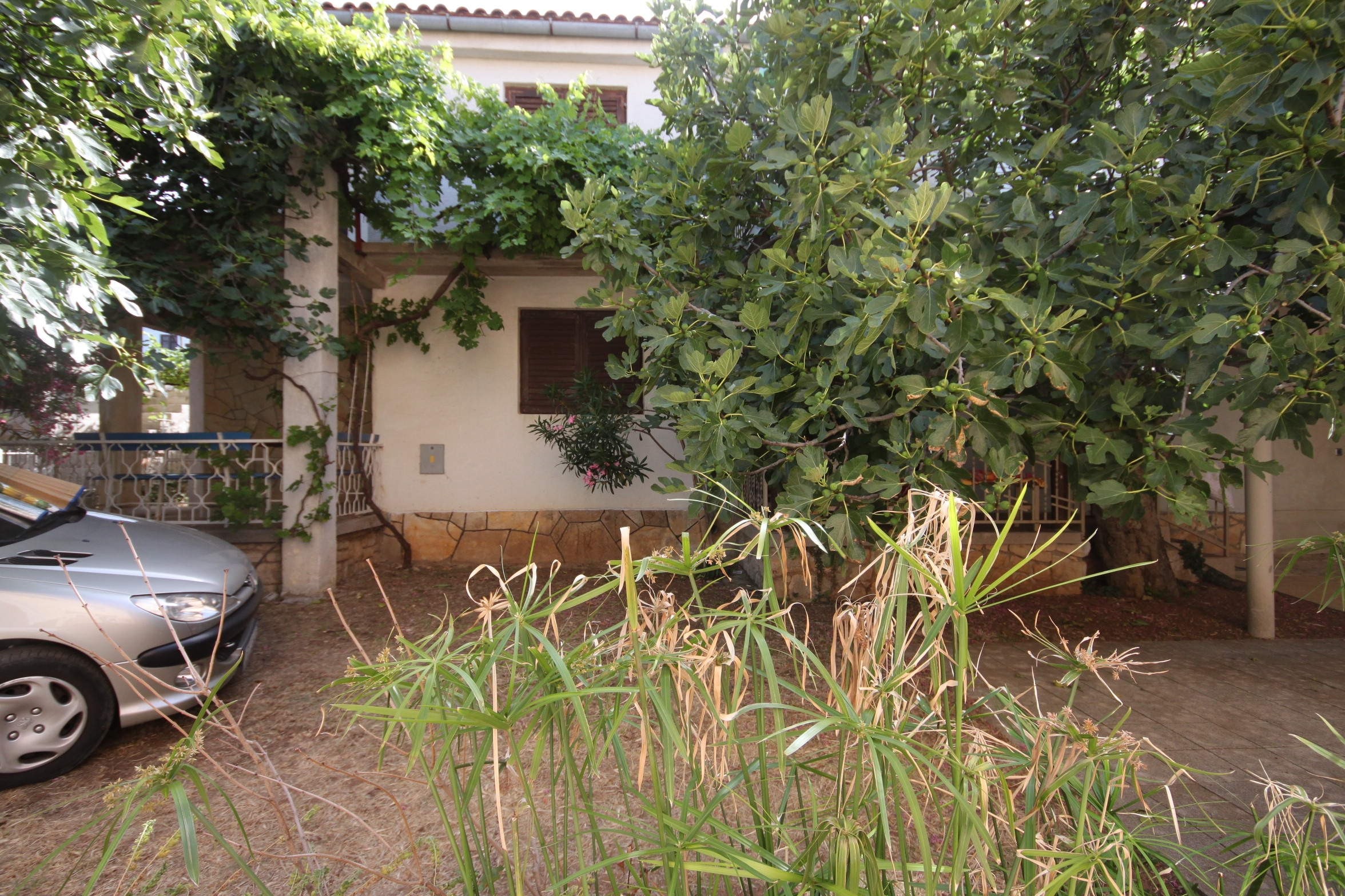 One bedroom apartment near beach Kraj, Pašman  A-e