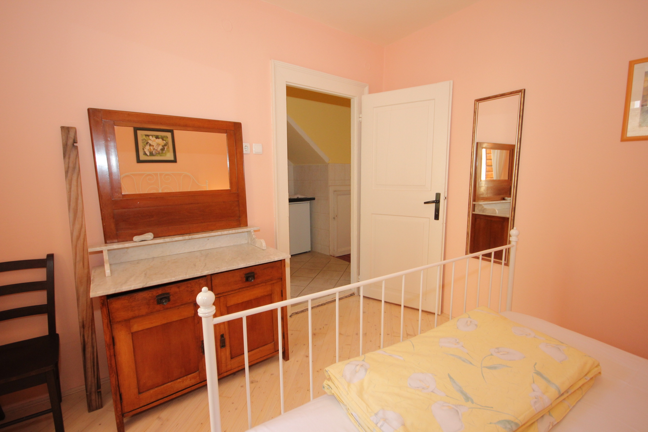 Four bedroom house near beach Komiža, Vis  K