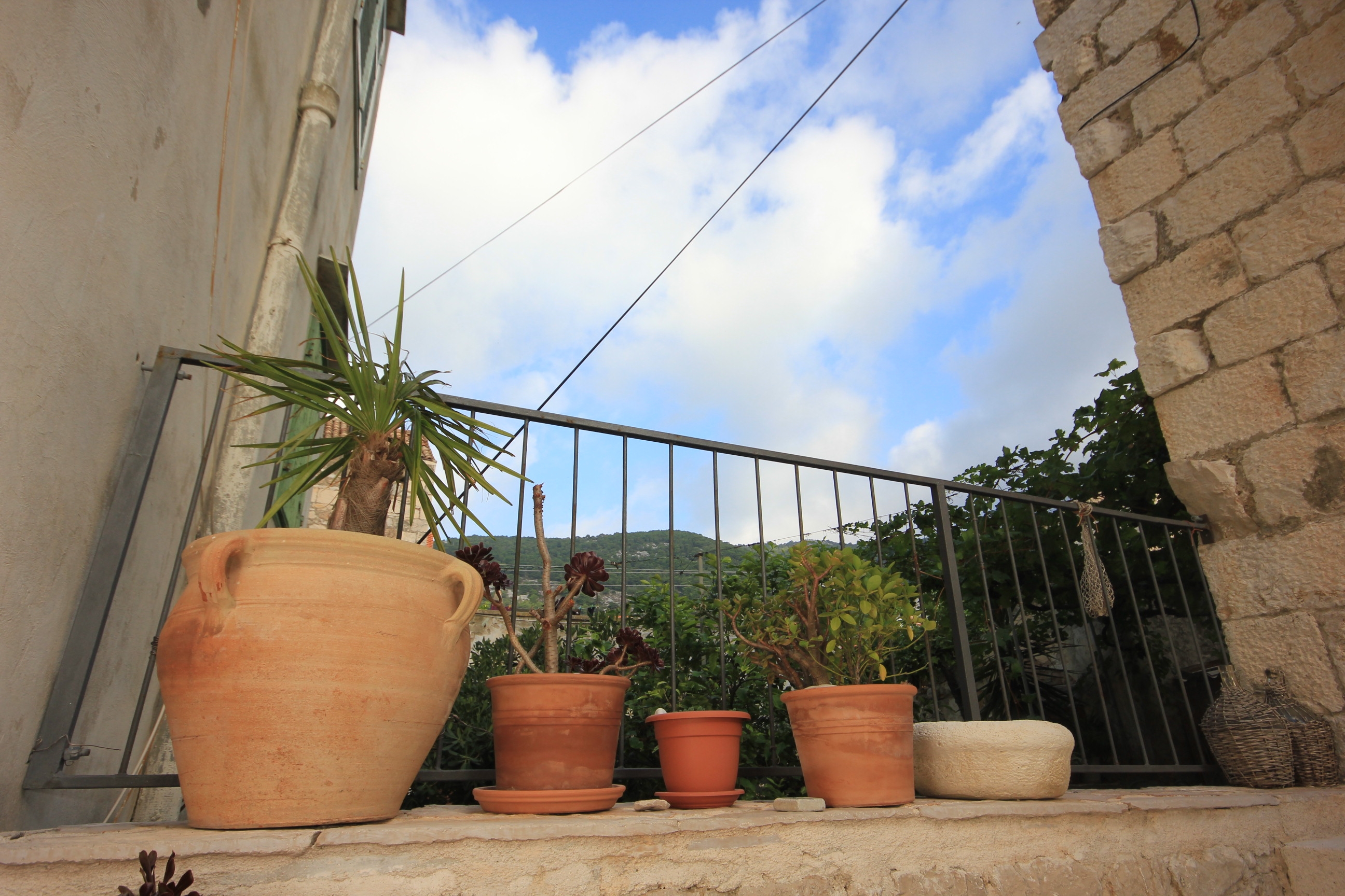 Four bedroom house near beach Komiža, Vis  K