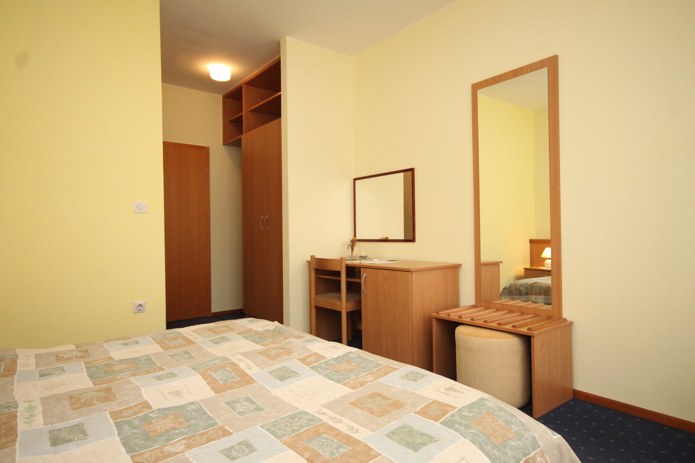 Top Ugljan Muline Top Ugljan Muline