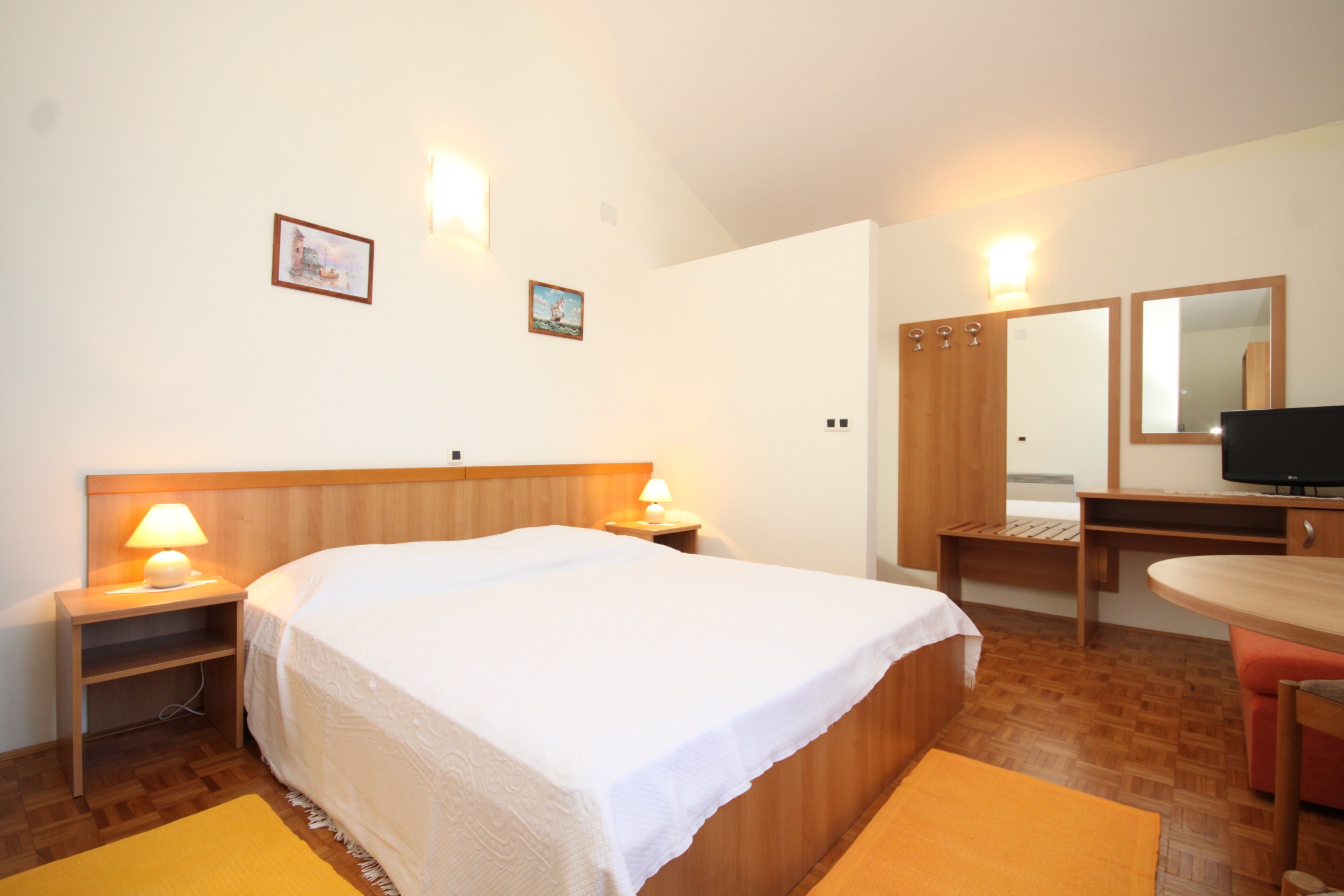 Room near beach Muline, Ugljan (S-3538-j) Room near beach Muline, Ugljan (S-3538-j)