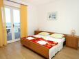 Schlafzimmer Molunat, Schlafzimmer in folgender Unterkunftsart apartment, Haustiere erlaubt und WiFi.