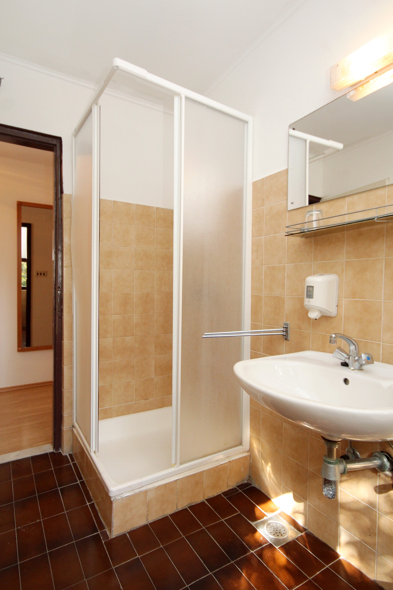 One bedroom apartment near beach Molunat, Dubrovnik  A-b
