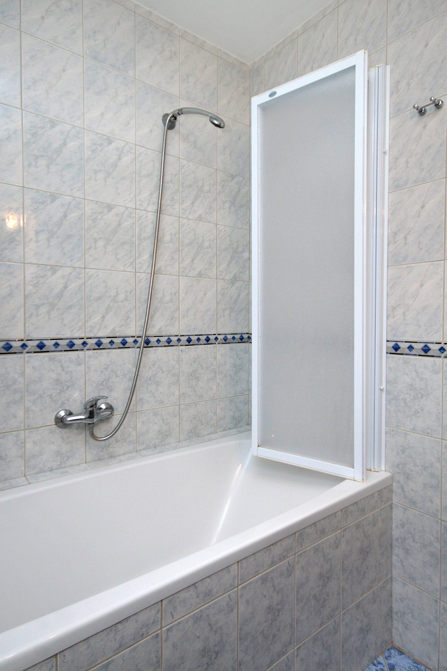 One bedroom apartment near beach Molunat, Dubrovnik  A-d