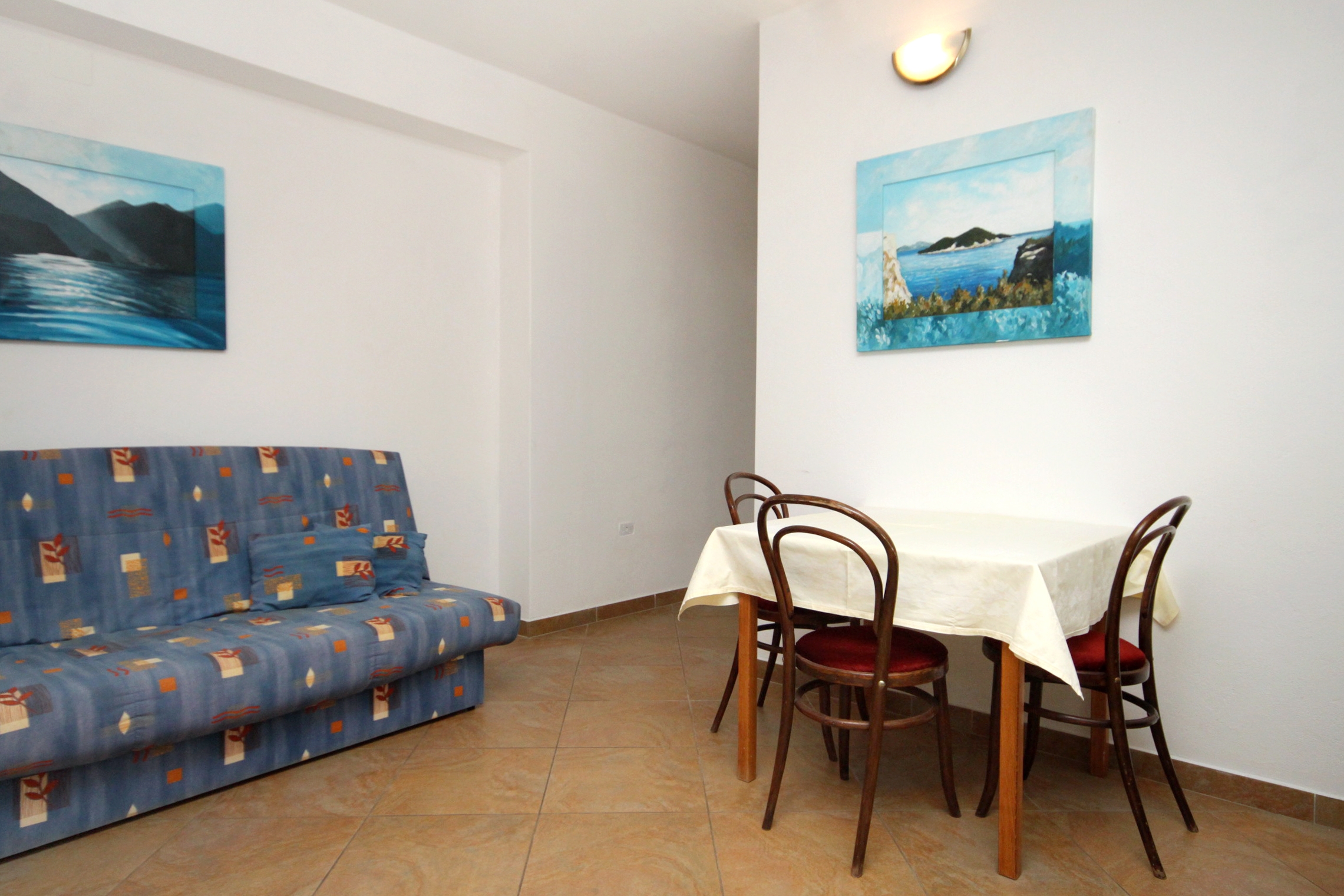 One bedroom apartment near beach Molunat, Dubrovnik  A-f
