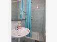 Ванная комната Cavtat, Ванная комната в размещении типа studio-apartment, Домашние животные допускаются и WiFi.